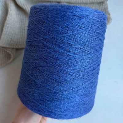 Бобина Lino Ambra (90% лен, 10% шелк), 700 м. (Cobalt, Кобальт)
