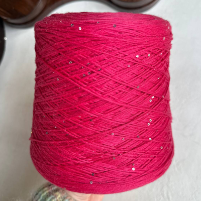 Бобина Kachinelli Merino (85% меринос, 4% хлопок, 11% пайетки), 300 м. (1183, Маджента роуз)