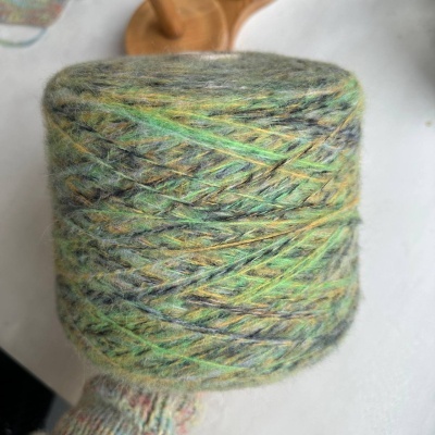 Бобина Soriano (45% беби альпака, 25% меринос, 30% Па), 375 м. (030, Таежный мох)