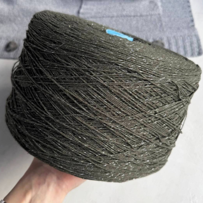 Бобина AMORE (90% хлопок, 4% сияние, 6% ПА), 240 м. (9929, Дубовый мох)