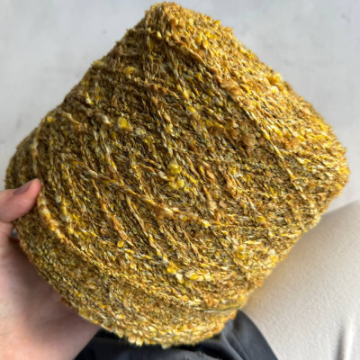 Бобина CHANEL 1400 (95% меринос экстрафайн, 5% ПА), 140 м. (600032, Карри)