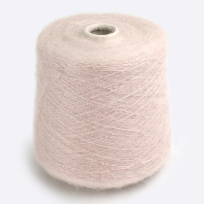 Бобина Eloisa (70% суперкид мохер, 5% меринос, 25% ПА), 1000 м. (6301, Айвори)