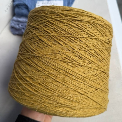 Бобина Bourrette Royalsilk (100% буретный шелк), 370 м. (TN 008, Табачный мед)