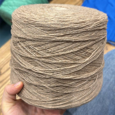 Бобина Abba (40% кашемир, 40% шелк, 20% меринос), 500 м. (Mont saint michael, Французский замок)