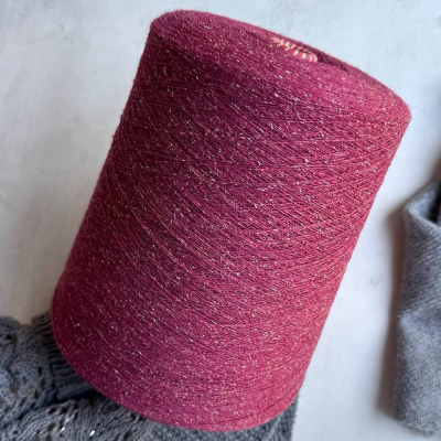 Бобина D&G Stock (Irish, 37% меринос, 18% шелк, 45% Пс, 54, 1500 м)