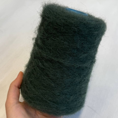 Бобина Louis Vuitton Stock Луи Виттон (Sandra 40, Бутылочный, 400 м, 90% вспушенный меринос, 10% Па)