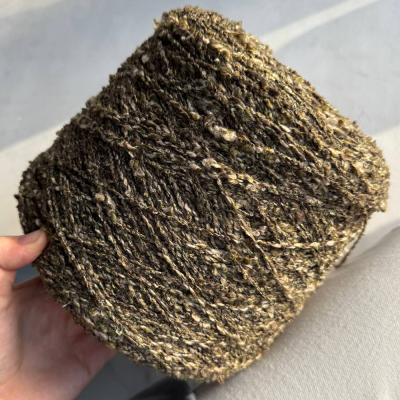 Бобина CHANEL 1400 (95% меринос экстрафайн, 5% ПА), 140 м. (500013, Лавровый хаки)