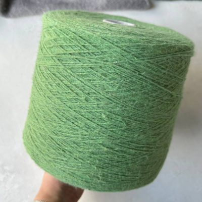 Бобина Dolce Cotone (100% вспушенный хлопок), 400 м (2827, Зеленый салат)