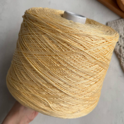 Бобина Mercerizzato 4/10 (100% мерсеризованный хлопок), 500 м. (13121, Лимонный сорбет)