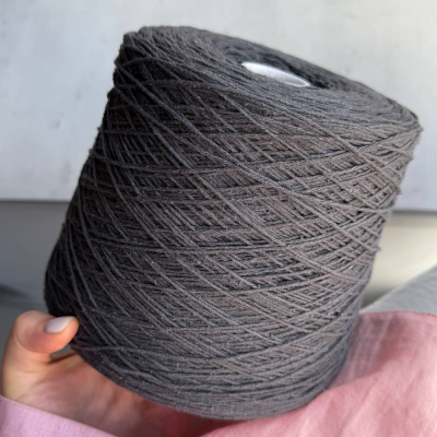 Бобина Bourette Royalsilk NEW (100% буретный шелк), 330 м. (W506 Antracyt, Антрацит 300 м)