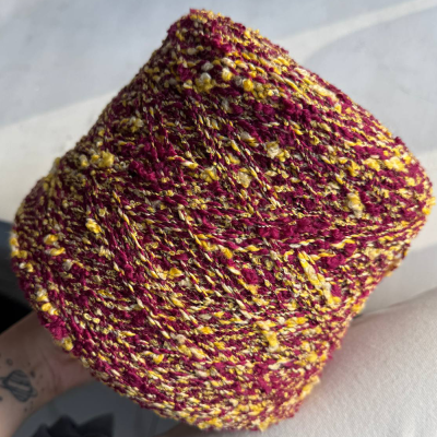 Бобина CHANEL 1400 (95% меринос экстрафайн, 5% ПА), 140 м. (621090, Кампари)