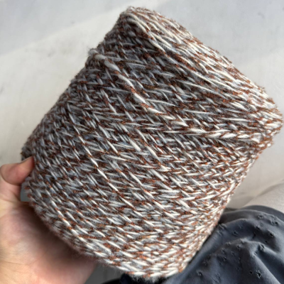 Бобина CHANEL Lollipop (91% меринос экстрафайн, 9% ПА), 190 м. (620405, Латте с солью)