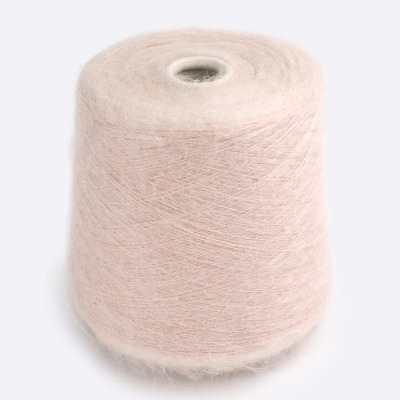 Бобина Eloisa (70% суперкид мохер, 5% меринос, 25% ПА), 1000 м. (6304, Нежный беж)