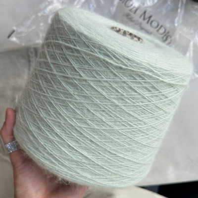 Бобина Angora70 by Biagioli Modesto (70% ангора, 30% Па), 500 м. (01, Ментол)
