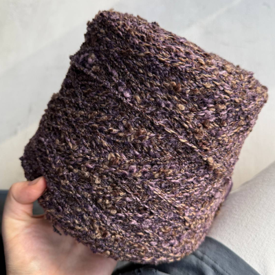 Бобина CHANEL 1400 (95% меринос экстрафайн, 5% ПА), 140 м. (600017, Бурбон)