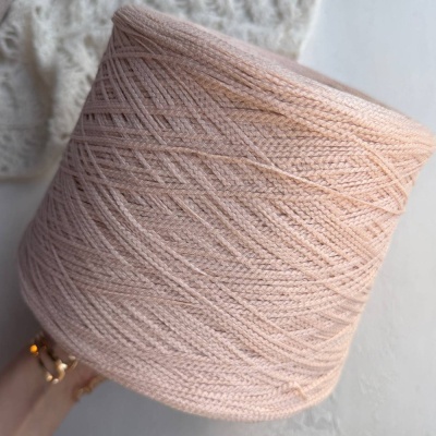 Бобина Joyce by Lineapu (76% хлопок, 24% вуаль), 550 м. (14723, Пичи)