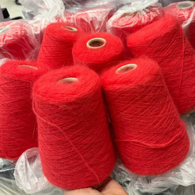 Бобина ангора 90 BELANGOR FRANCE (90% ангора, 10% ПА), 650 м. (Алый, Rouge)