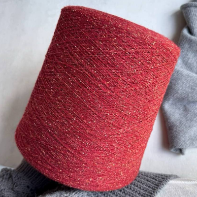 Бобина D&G Stock (Irish, 37% меринос, 18% шелк, 45% Пс, EB5, 1500 м)