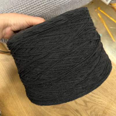 Бобина Dorimello (65% хлопок, 10% шелк, 25% ПА), 210 м. (10706, Черный)