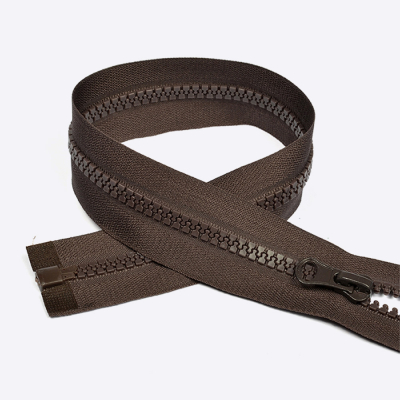 Молния пластиковая, трактор №5, 40 см (Кофейный, ТР5.ТН.40.F304)