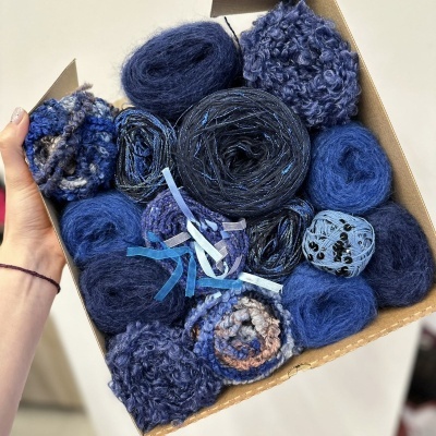 Набор на джемпер из коробочки Magic Box Italy (Черничное вино)