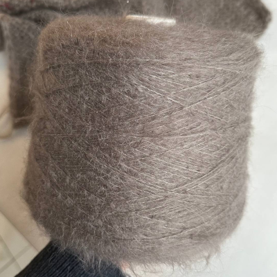 Бобина Lux Mohair (67% кидмохер, 25% шелк, 7% меринос), 370 м. (125, Тауп)