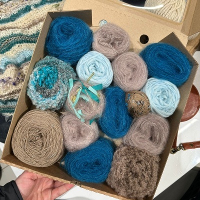 Набор на джемпер из коробочки Magic Box Italy (Изумрудная крем-карамель)