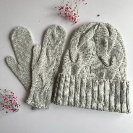 Доступ к онлайн-совместнику. Шапка + перчатки Loro Piana