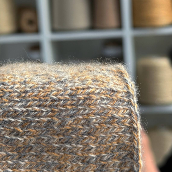 Бобина Twist Coarsehair by Loro Piana