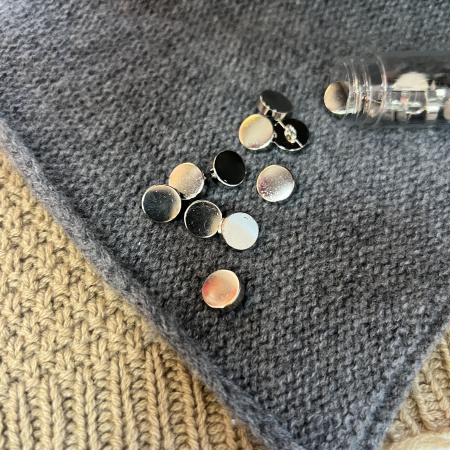 Пуговицы Sandra размер 18