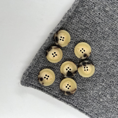 Пуговицы Sandra, размер 36, цвет 2