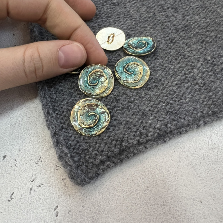 Пуговицы Sandra, размер 32