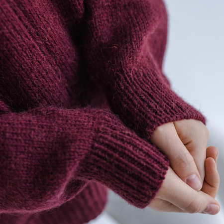 Доступ к онлайн-совместнику. Японское плечо + V-вырез