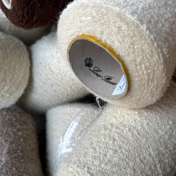 Бобина Bouclerone alpaca baby by Loro Piana 