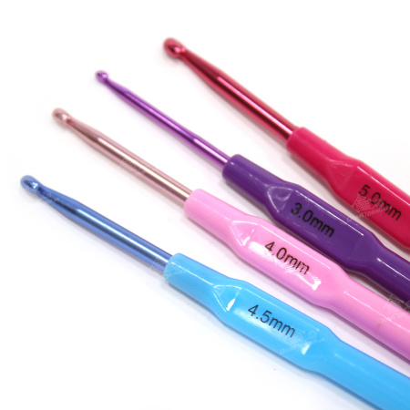 Крючок с пластиковой ручкой ЕКБ