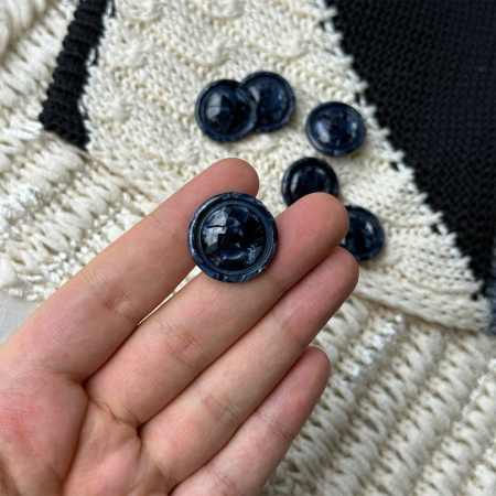 Пуговицы Sandra, размер 32