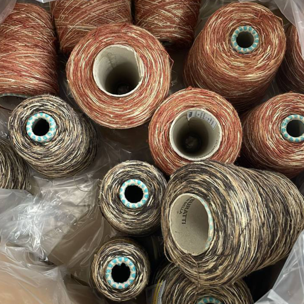 Бобина шелк Tussah by Filati Buratti