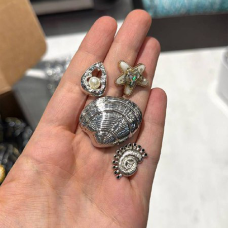 Пуговица CHANEL SS Гребешок 20 мм