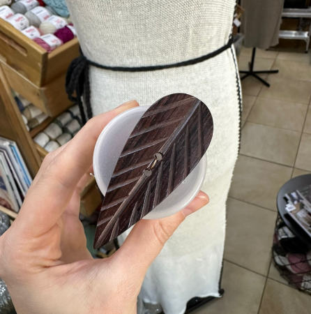 Пуговицы Sandra, размер 105 (1455Y-105-ROSE WOOD, Эвкалипт шоколад)