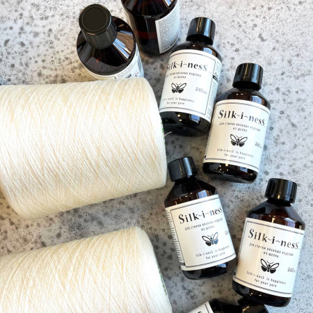 Средство для стирки шелка INTERVALL "SILK I NESS"  Средство для стирки шелка INTERVALL "SILK I NESS"