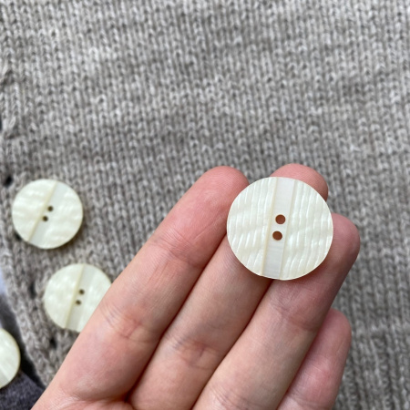 Пуговица Dill размер 23мм, 300635/23-16