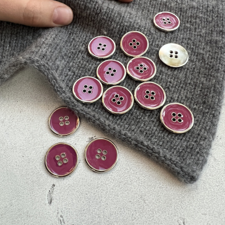 Пуговицы Sandra, размер 32, цвет 2/427