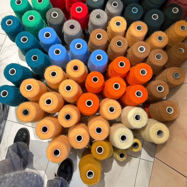 Бобина Louis Vuitton Stock