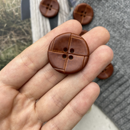 Пуговицы Sandra размер 44