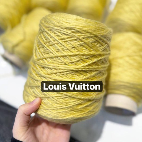 Бобина Louis Vuitton Stock