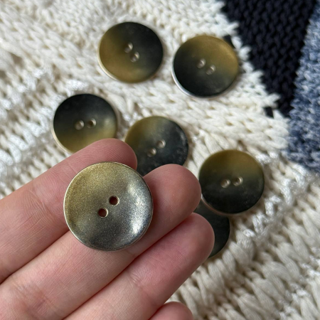 Пуговицы Sandra, размер 36