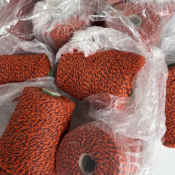 Бобина Twist Coarsehair by Loro Piana