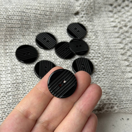 Пуговицы Sandra, Ряды, размер 36 (4750N-36-Col.NERO, Черный)