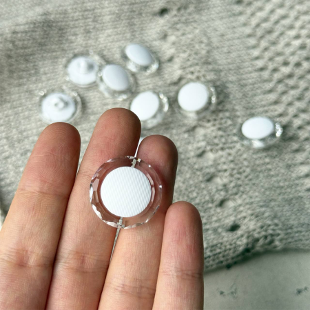 Пуговицы Sandra, размер 36