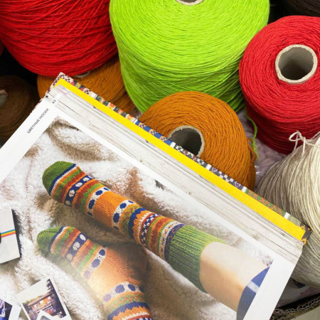 Книга Вязание Фэр-Айл. Практическое руководство по многоцветному жаккарду Моника Рассел